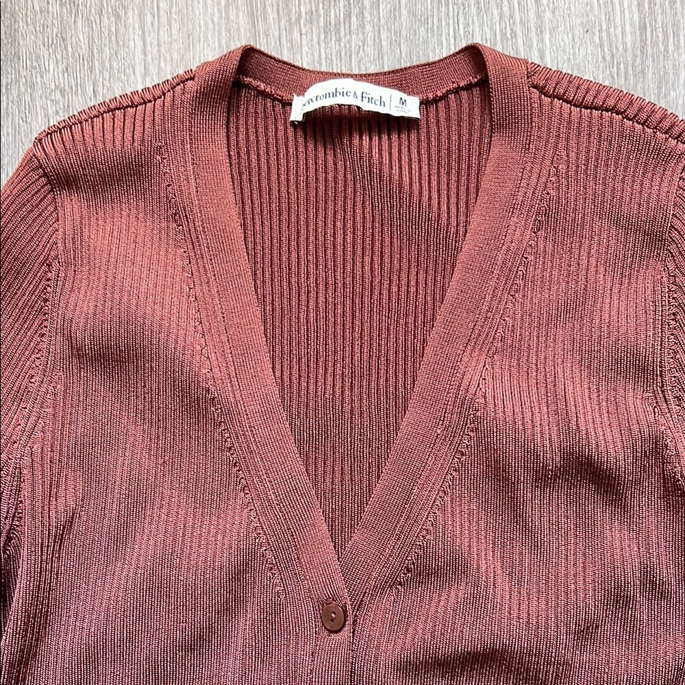 Abercrombie Women's Rust Cardigan Sweater - Picture 2 of 2